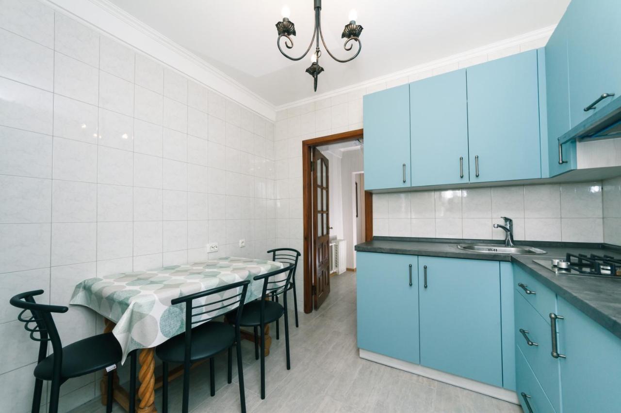 Уютная Квартира На Лукьяновке Kiev Extérieur photo